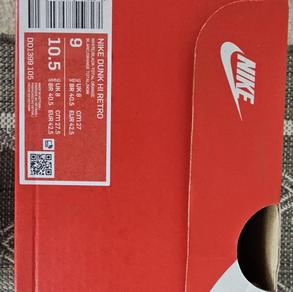 Nike Dunk Hi Retro - Picture 5 of 6